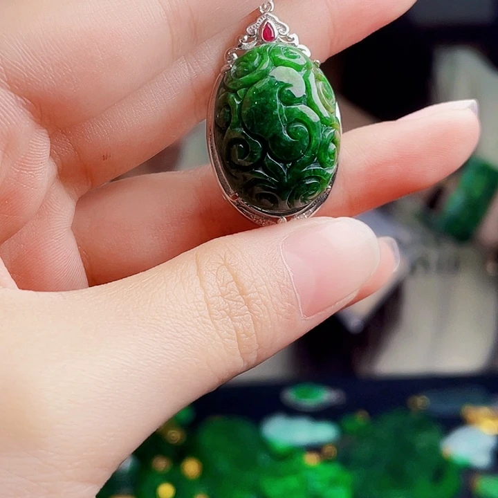 翡翠银S925镶嵌颈饰多样性