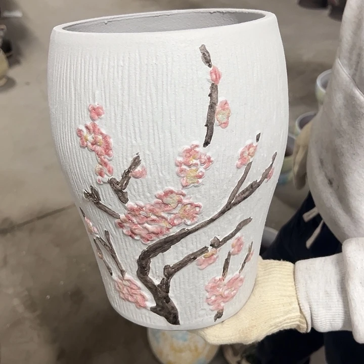 高度26厘米口18厘米