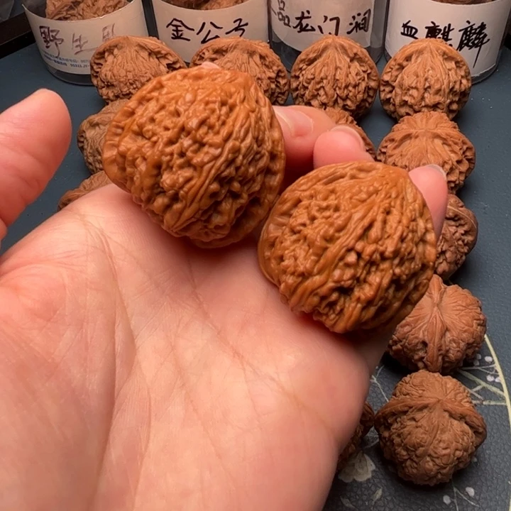 文玩核桃吊坠全品承德红宝石