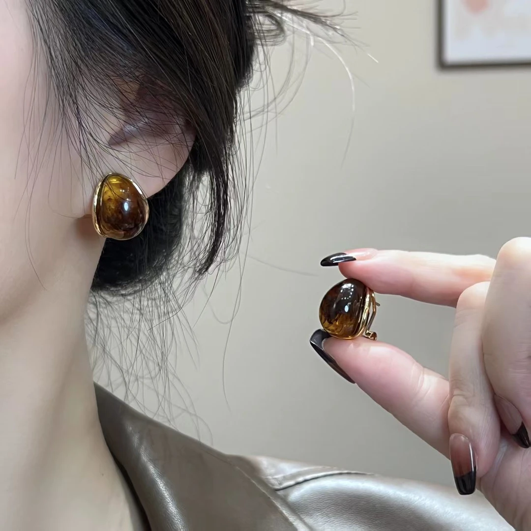 铜合金耳饰 美拉德古风女圆脸日韩耳环轻奢精致卡其色小众N3510