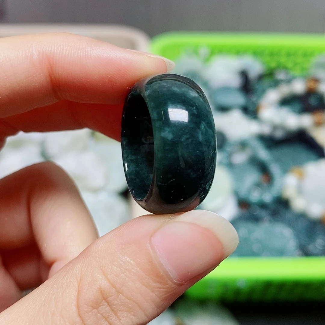 颈饰未镶嵌翡翠纯天然