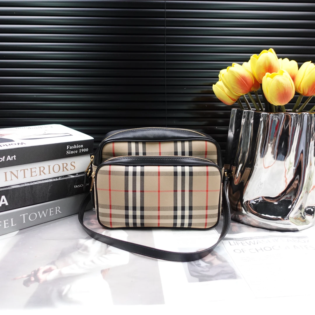 95新 BURBERRY/博柏利 单肩包/T10287107