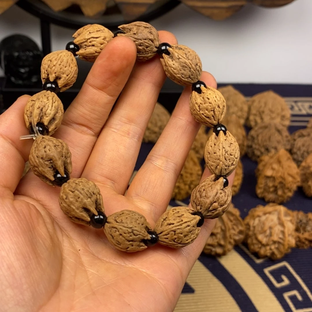 文玩核桃吊坠五抓金龙