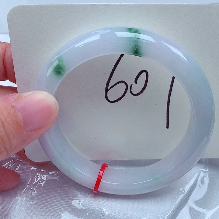 翡翠未镶嵌手镯翡翠