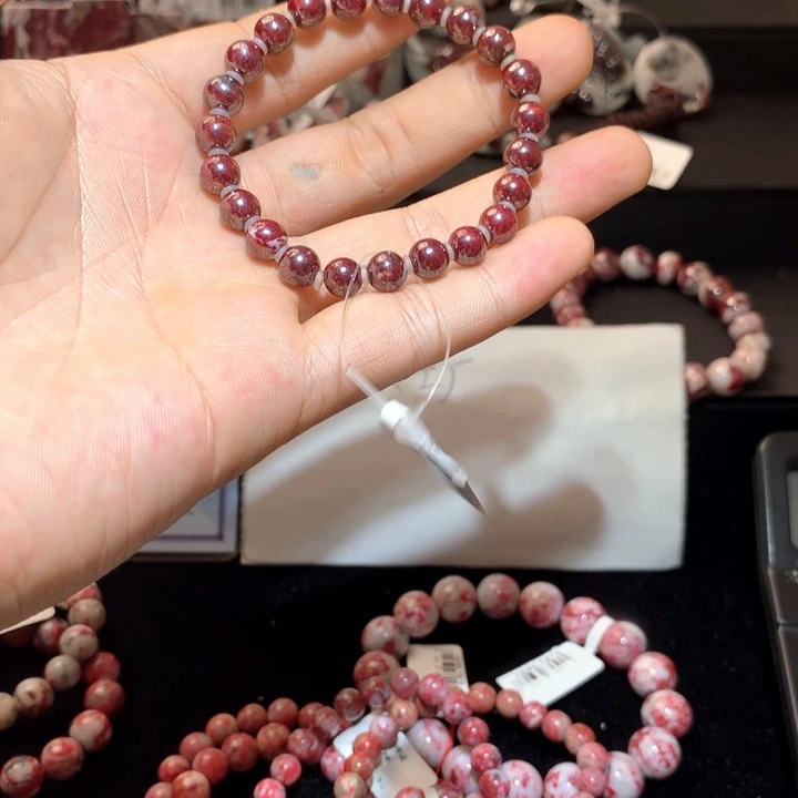 天然辰砂原矿手串