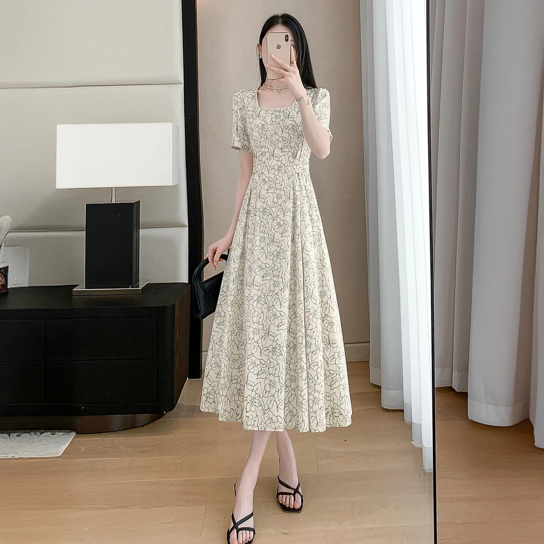 纳霍浦勒碎花连衣裙女夏季显瘦气质方领高级感法式小个子雪纺裙子