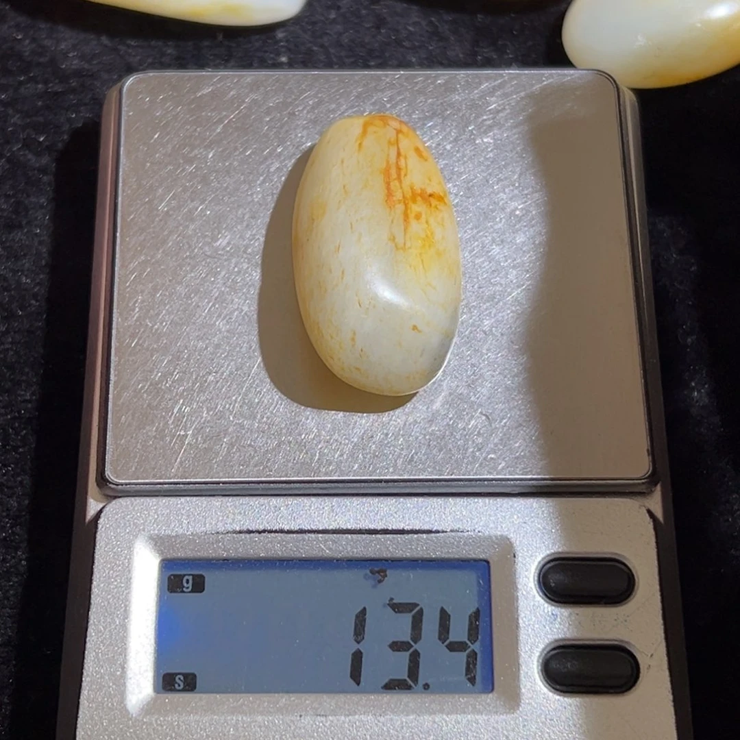 和田玉未镶嵌珠宝奇石