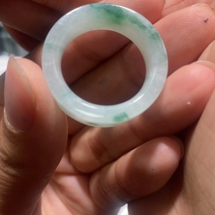 翡翠未镶嵌吊坠(不含链)云***?A226