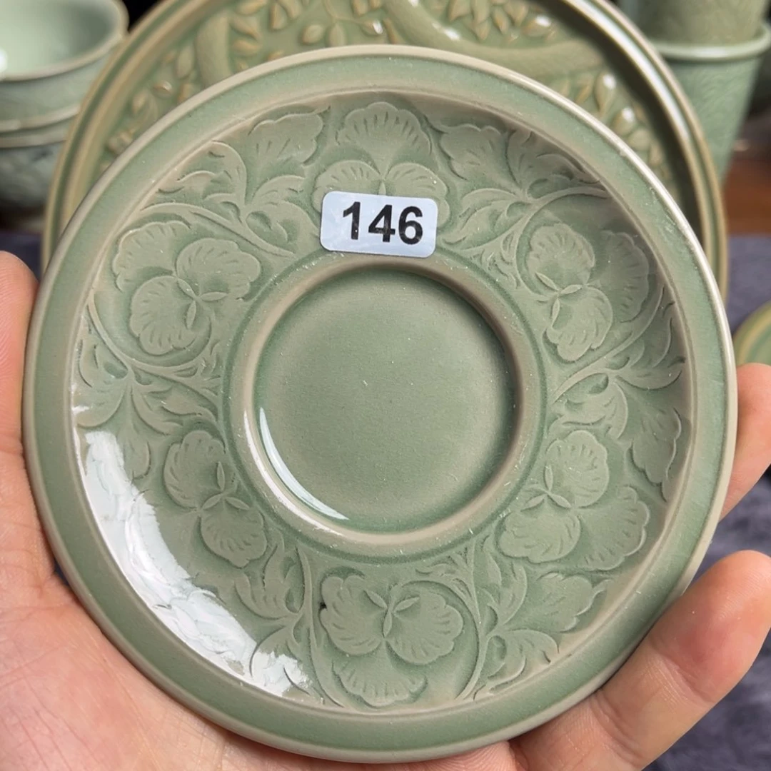 瓷手工托微瑕 146 号