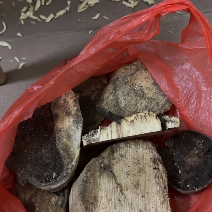 老***农香榧木白木香原材料丝鸡仔和板头摆件原木