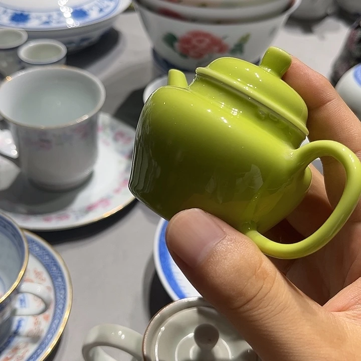 景德镇陶瓷有个索釉