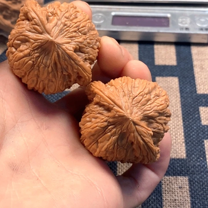 文玩核桃吊坠全品绣球