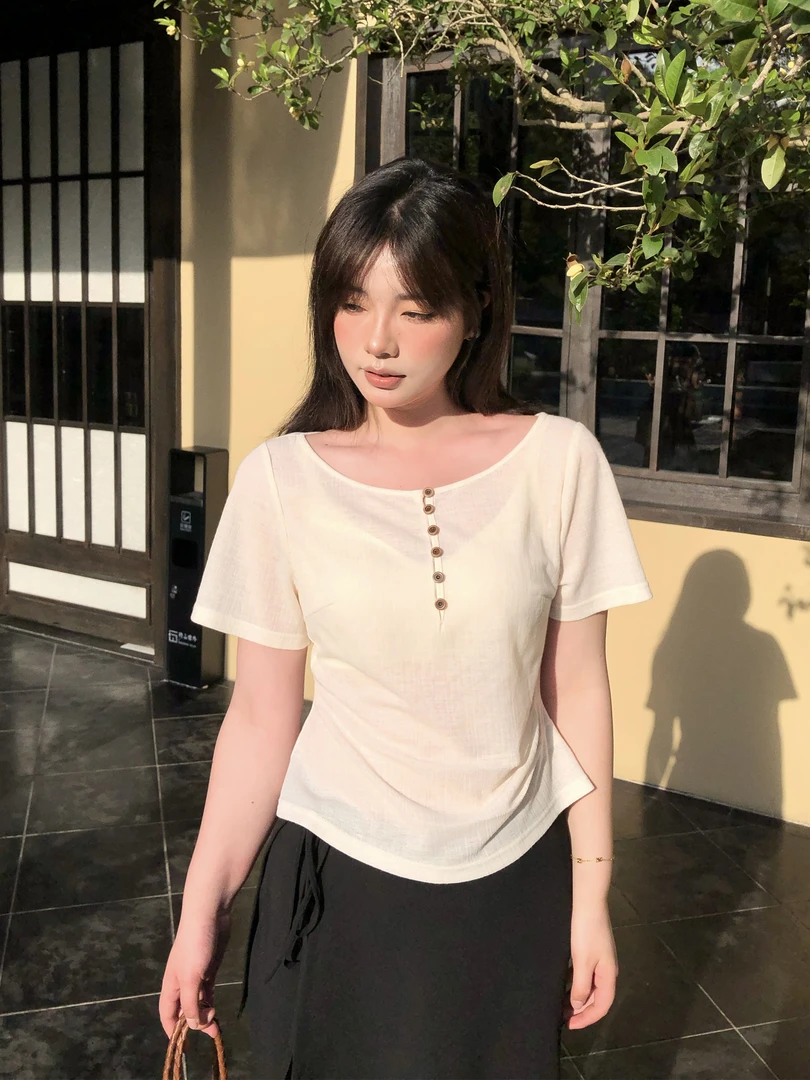 月半鱼【内购会】法式气质圆领正肩T恤女装夏季短袖通勤百搭上衣