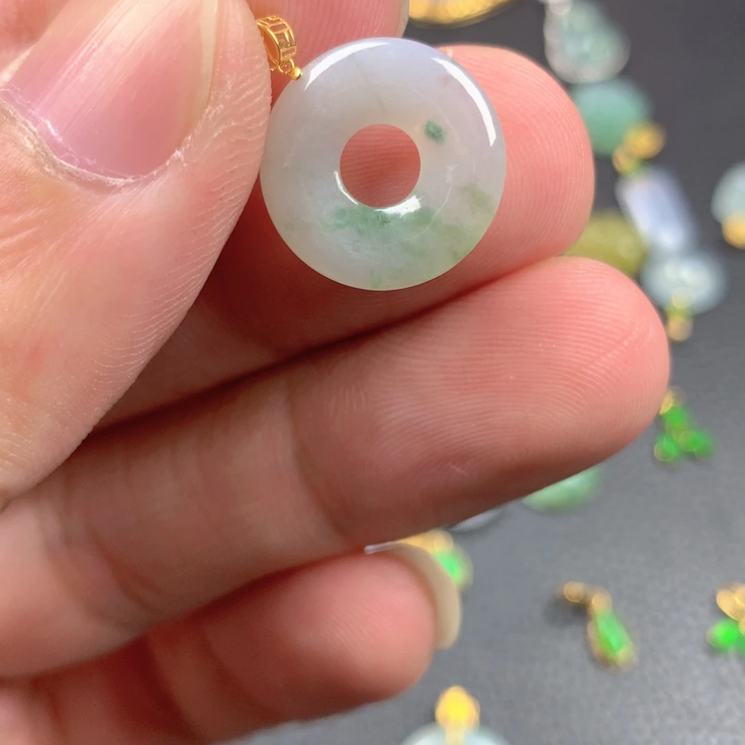 【闪购商品】翡翠18K金镶嵌颈饰翡翠