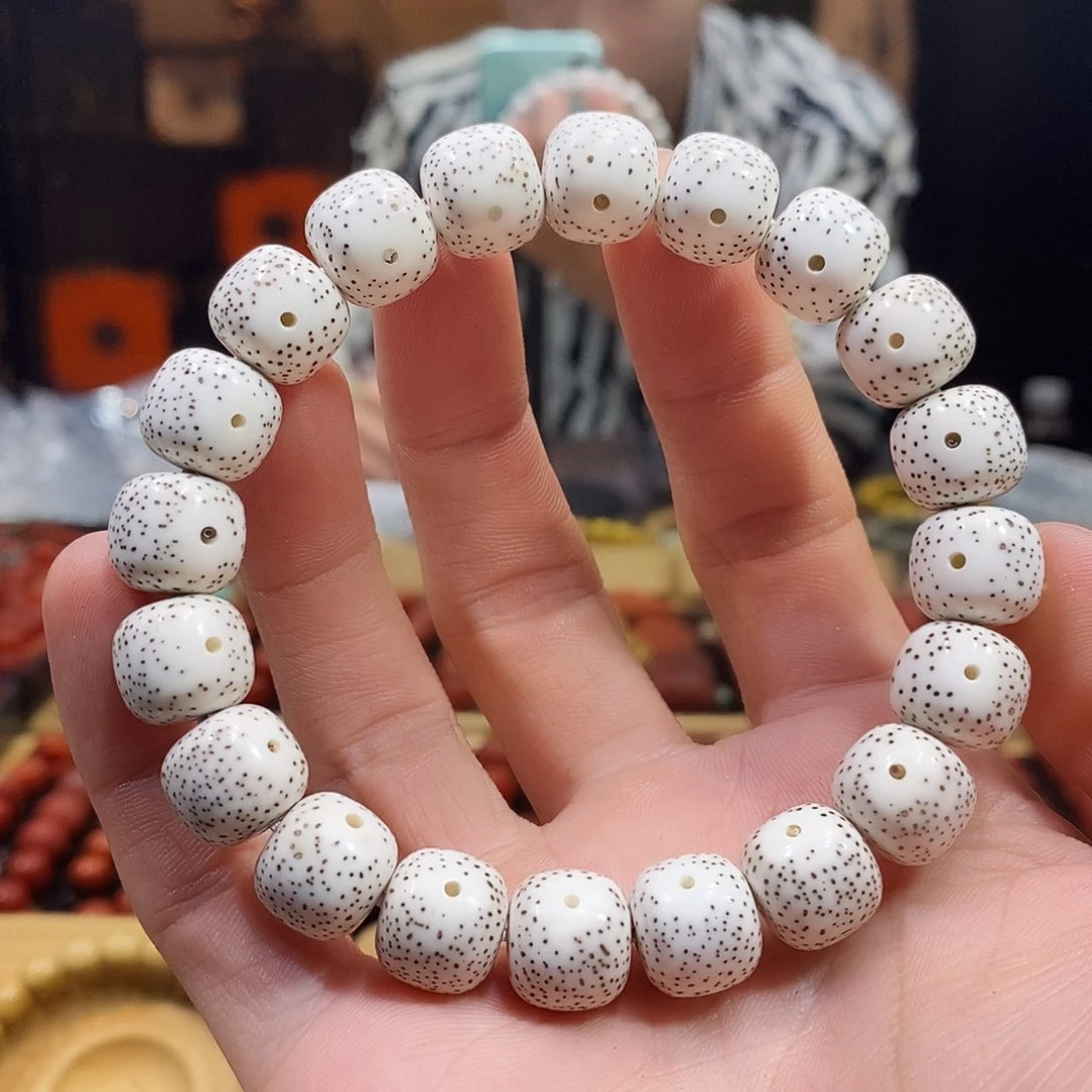 星月菩提吊坠G****N星点毕业