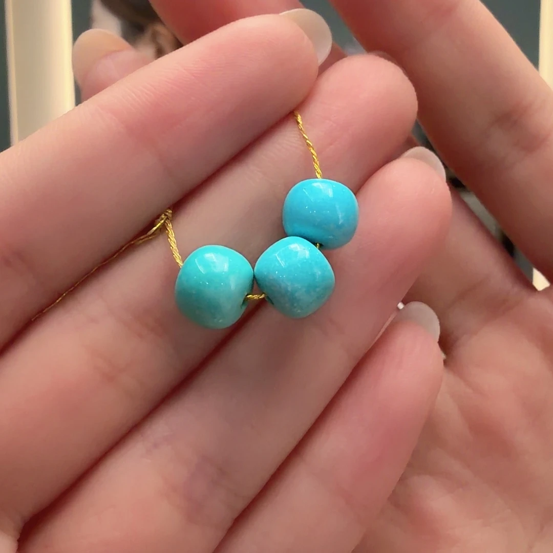 绿松石未镶嵌颈饰