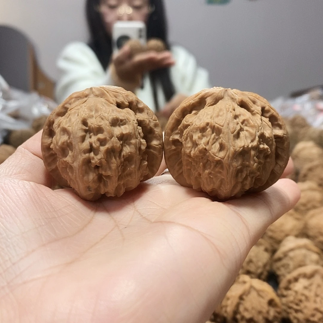 吊坠文玩核桃白狮子41+