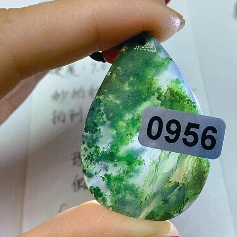 未镶嵌颈饰玛瑙/玉髓达*