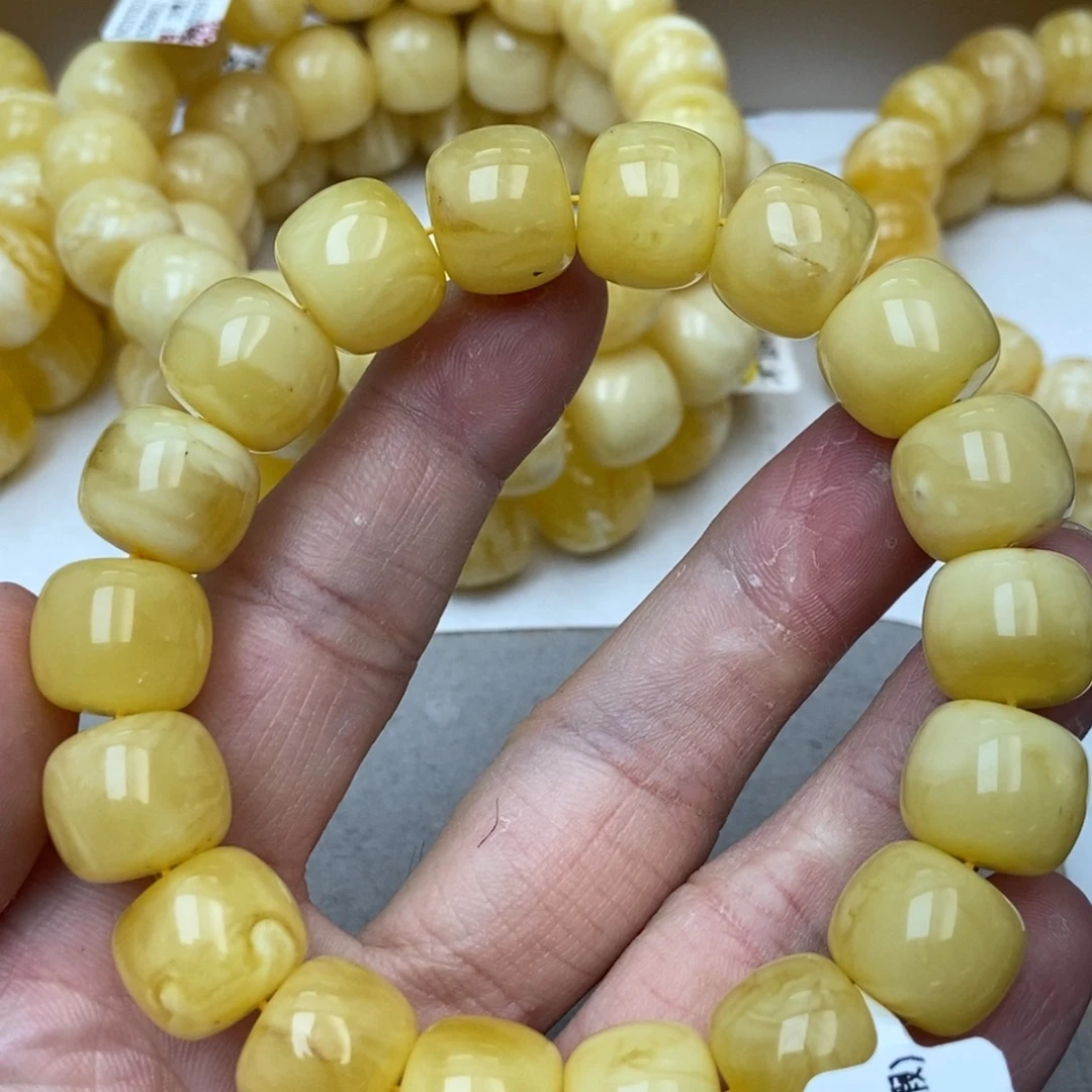 琥珀未镶嵌珠宝奇石3