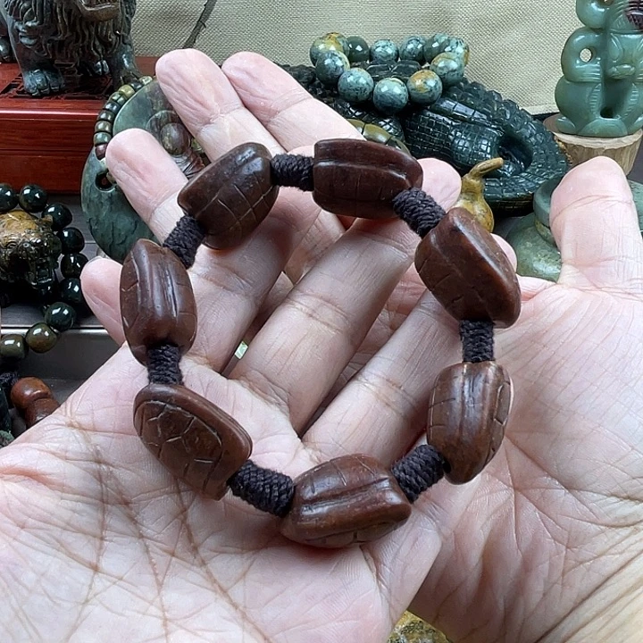 手串未镶嵌岫岩河磨玉（透闪石质玉）南*