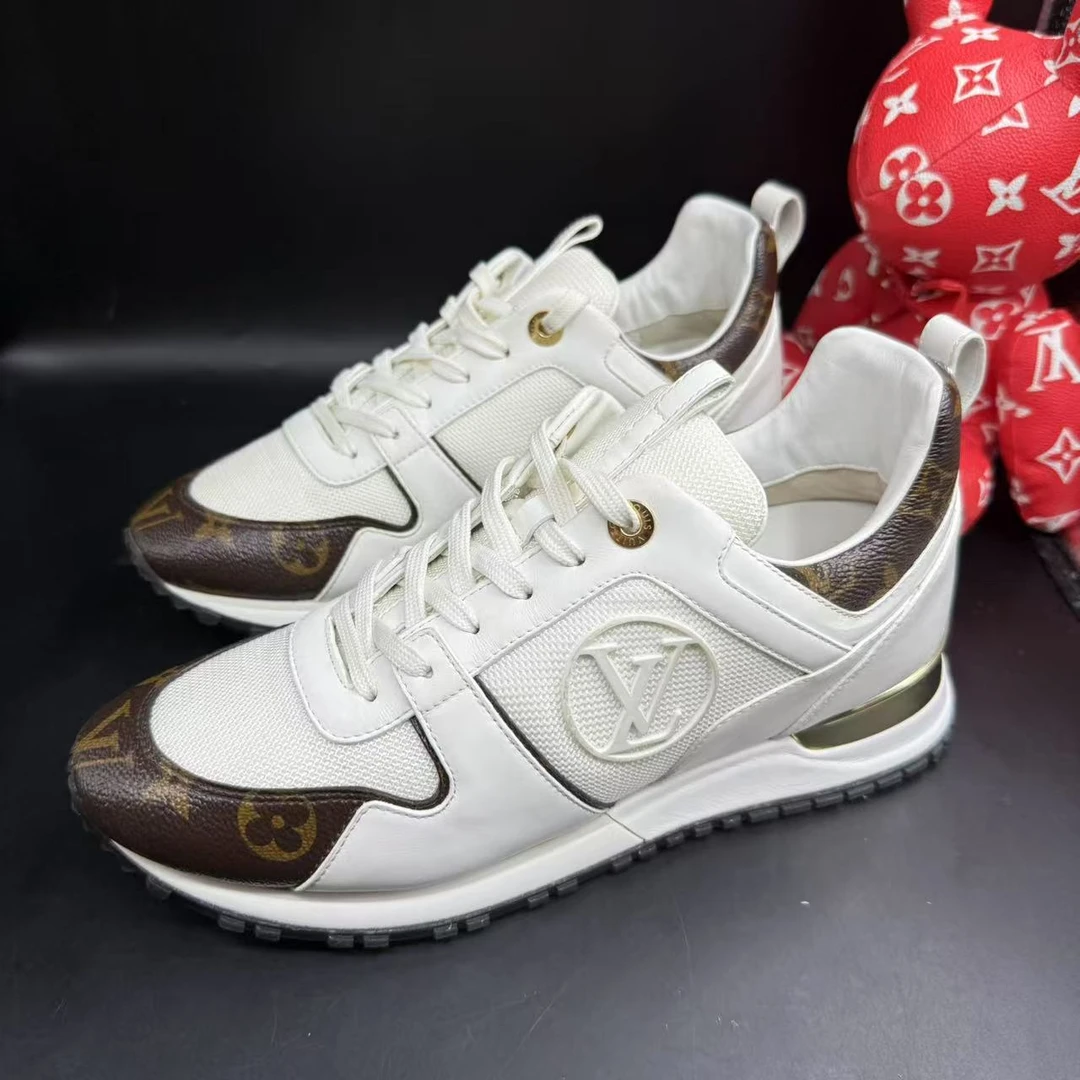 95新 LouisVuitton/路易威登 白棕老花厚底运动鞋39欧码 ddm2621