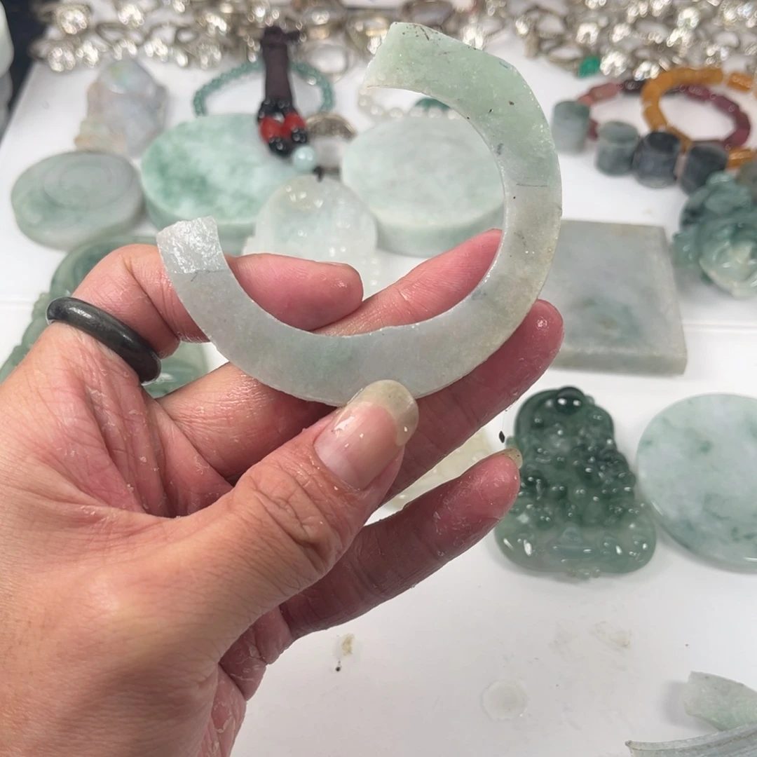 颈饰未镶嵌翡翠翡翠