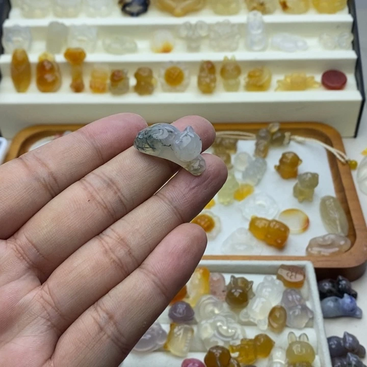未镶嵌颈饰玛瑙/玉髓