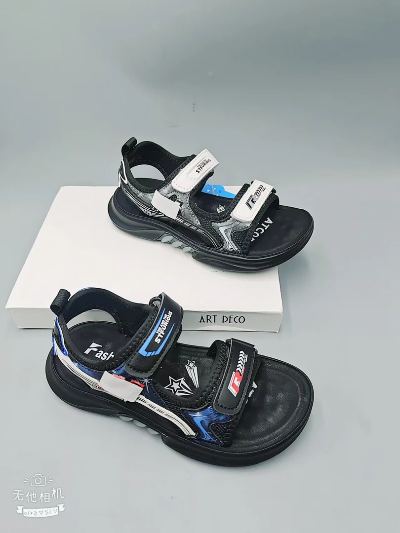 聚氨酯沙滩男宝粘扣凉鞋