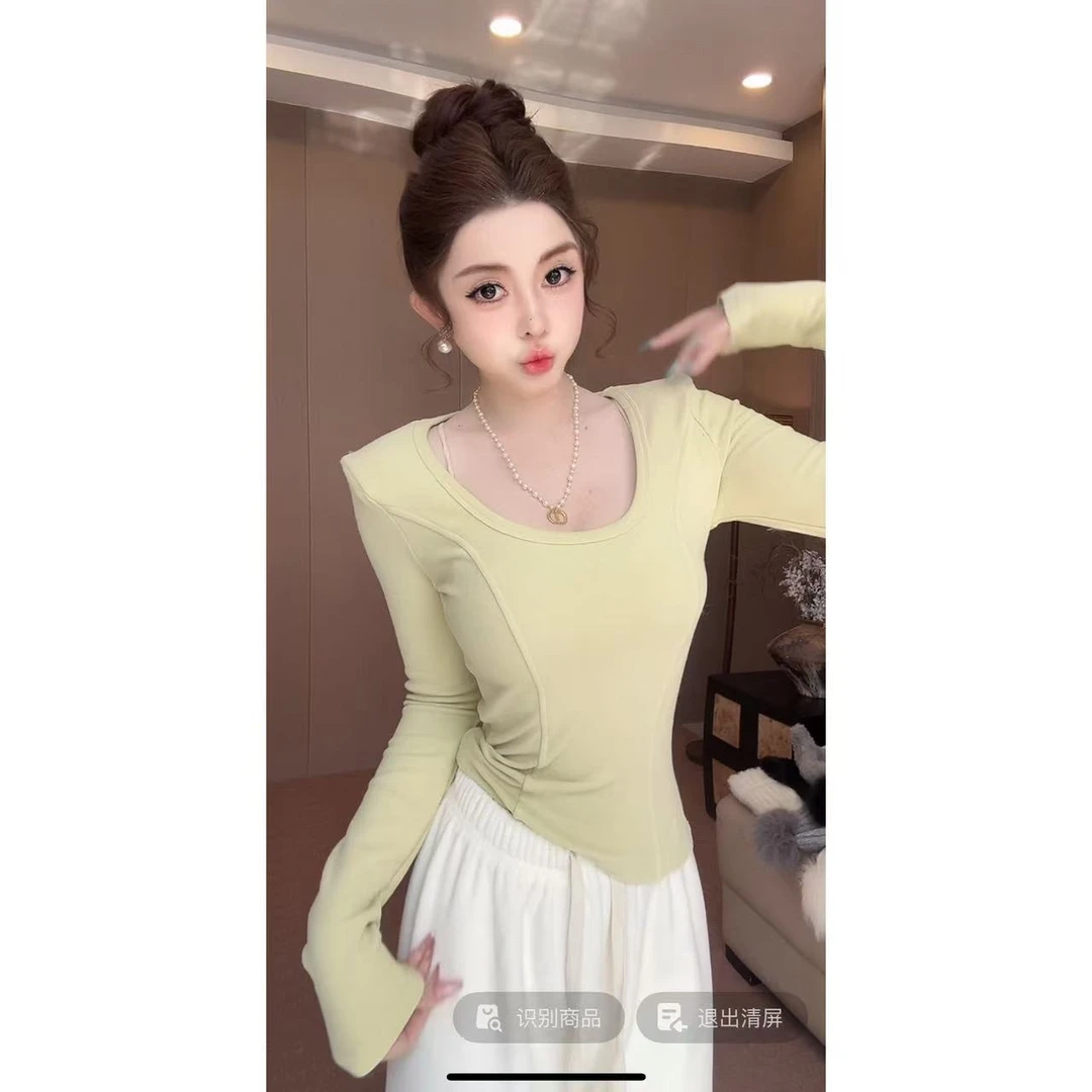 DACPAN-“香草奶昔”慕斯羊绒U领上衣 垫肩可拆 2025/盼·PP 8770