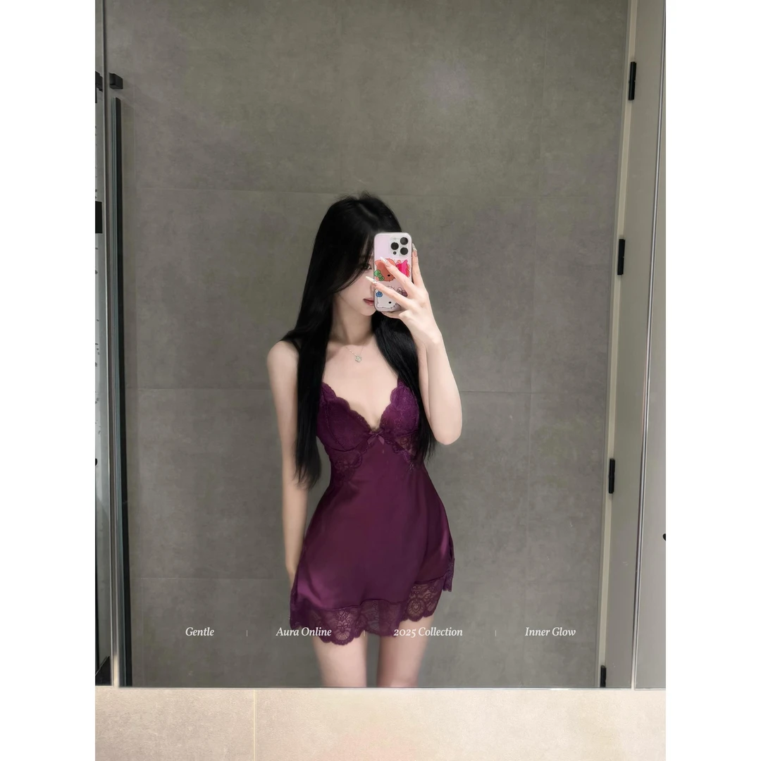 气质紧身小妈感吊带睡裙系带收腰性感显瘦缎面睡衣