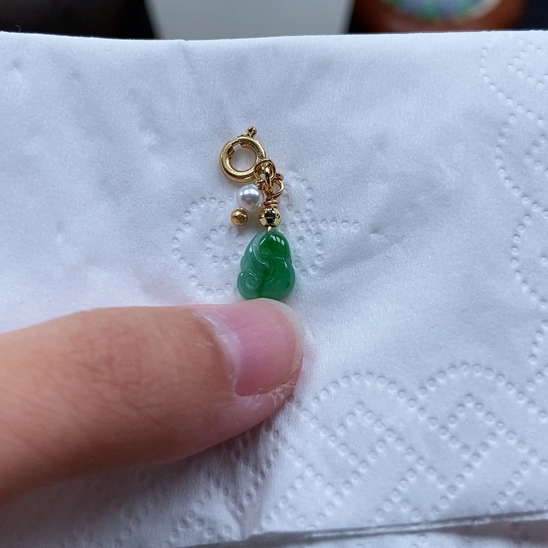 未镶嵌挂件翡翠闪