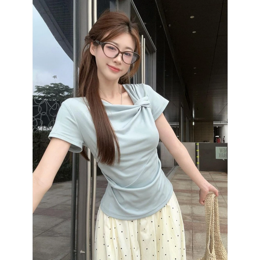 设计感扭结蓝色短袖T恤女夏季小众褶皱别致白色正肩短款上衣女
