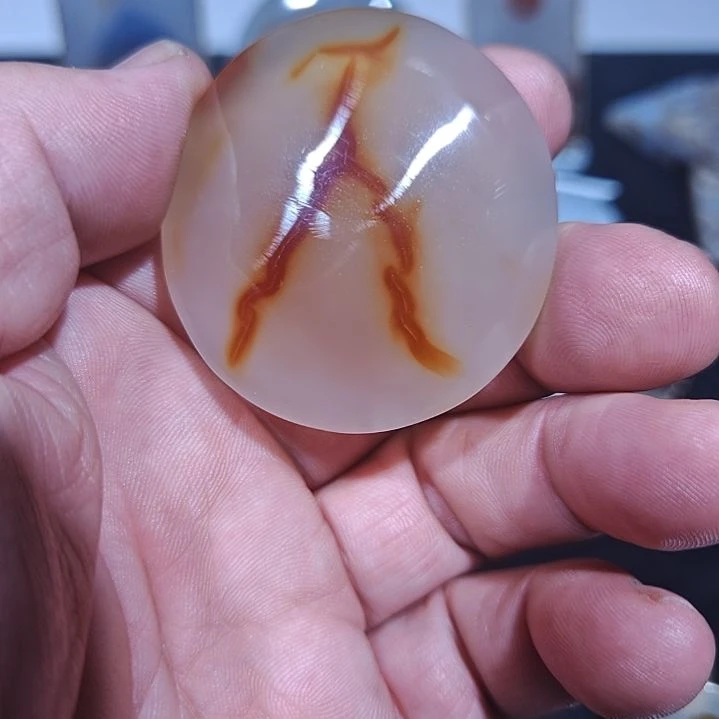 李***味玛瑙/玉髓合金颈饰