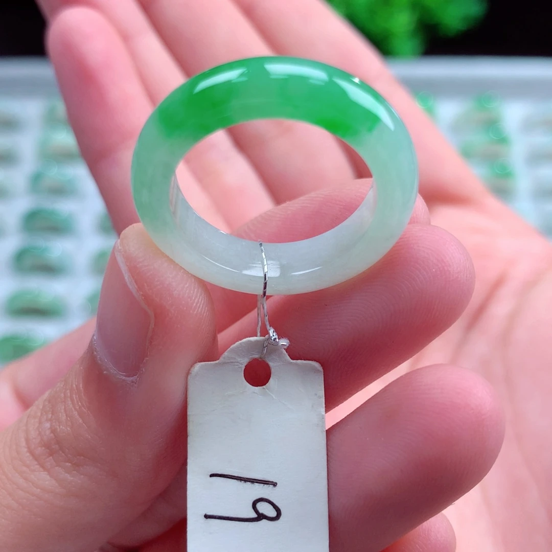 未镶嵌戒指翡翠天然