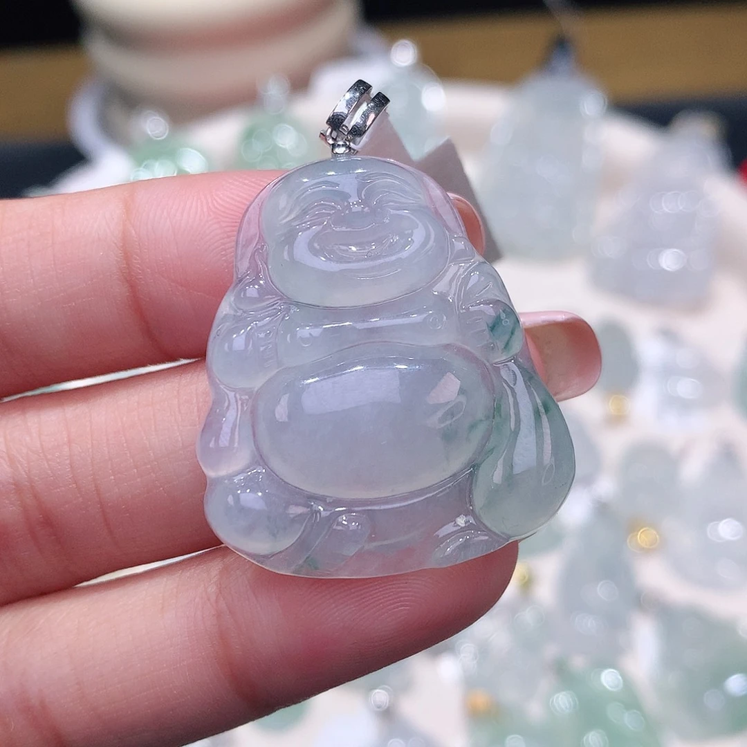 颈饰18K金镶嵌翡翠布袋佛