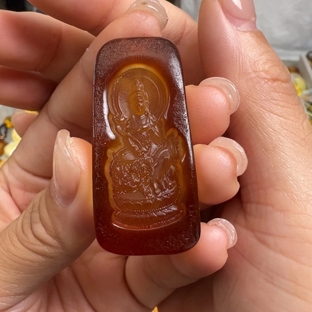 裸石蜜蜡未镶嵌兔