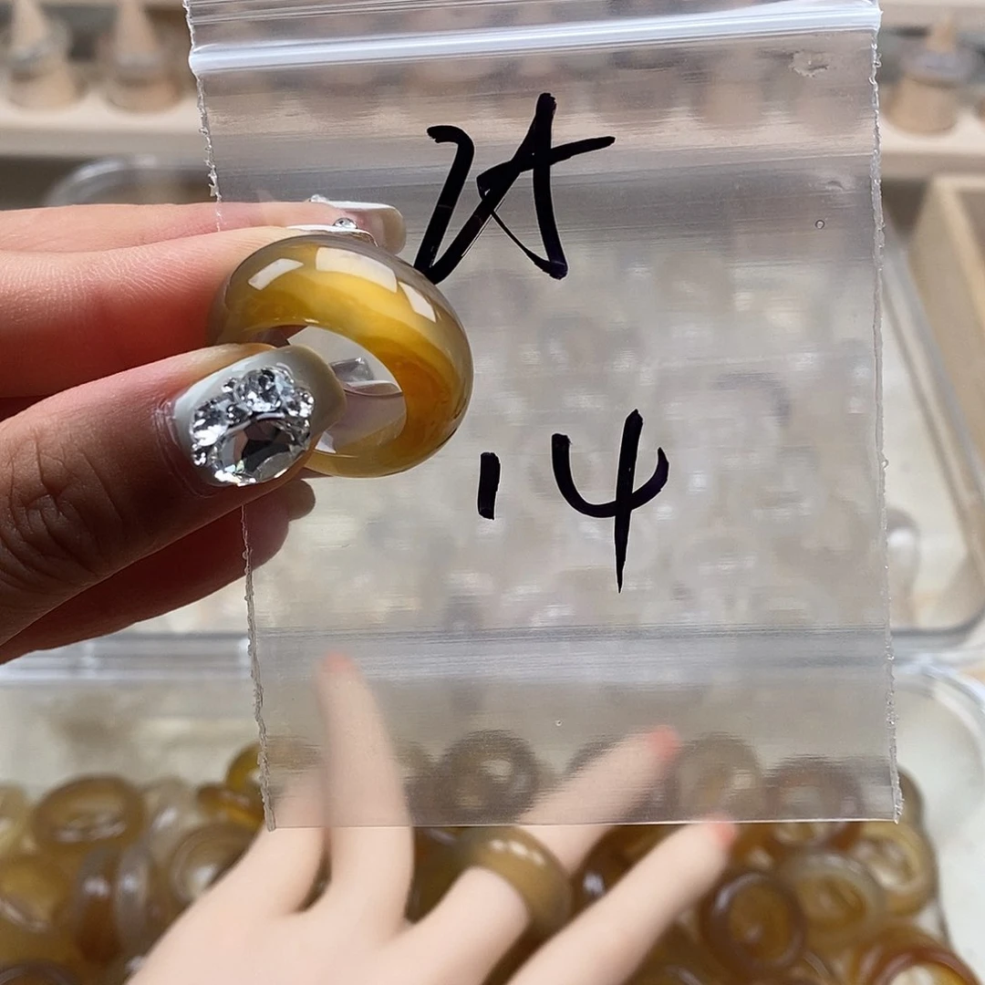 玛瑙/玉髓戒指未镶嵌