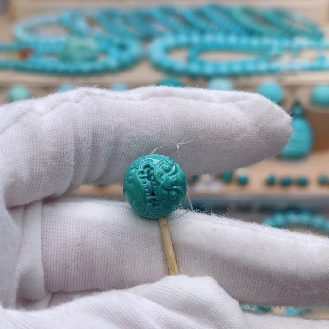 绿松石未镶嵌珠宝奇石