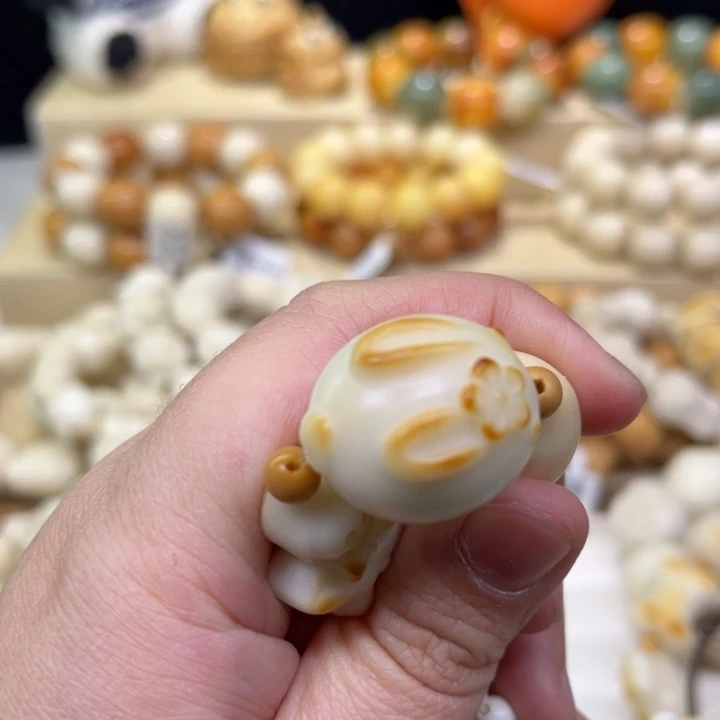 菩提根/象牙果手串小花兔子1-20-82