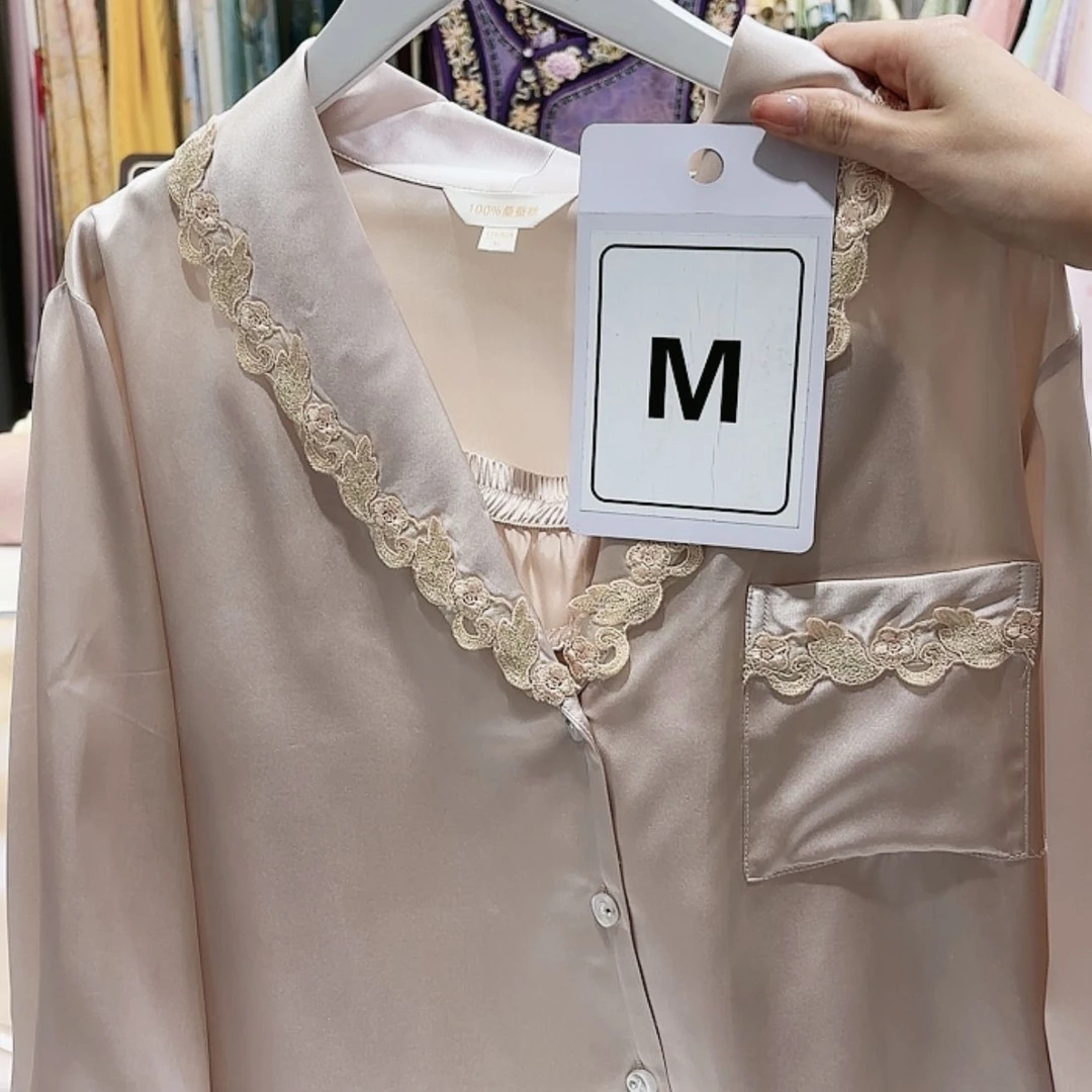 【闪购商品】b****y苏绣vh yy yh hh