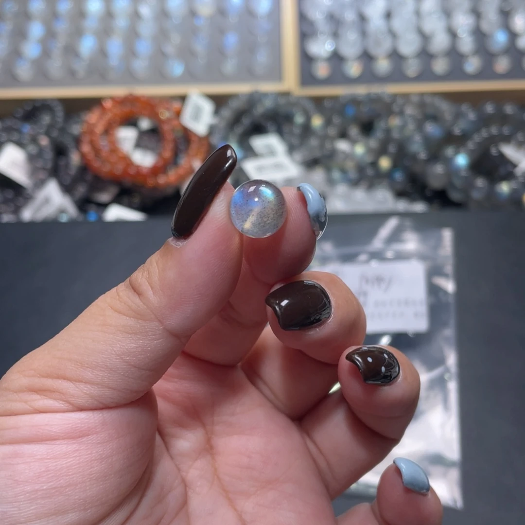 P***y长石裸石灰月光单珠直径10mm