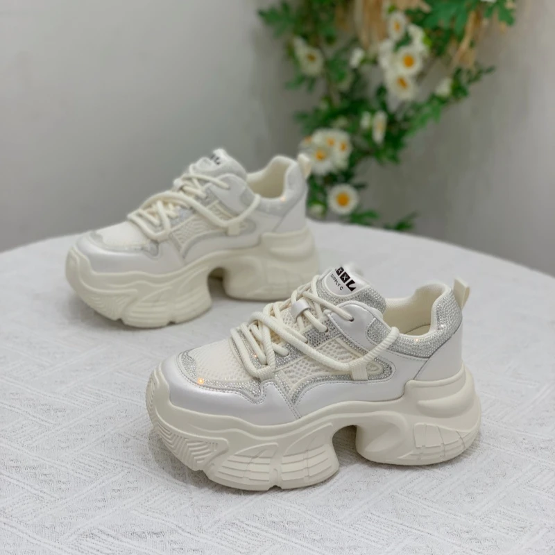 时尚水钻厚底小个子百搭休闲运动鞋女2025年夏新款超火炸街老爹鞋