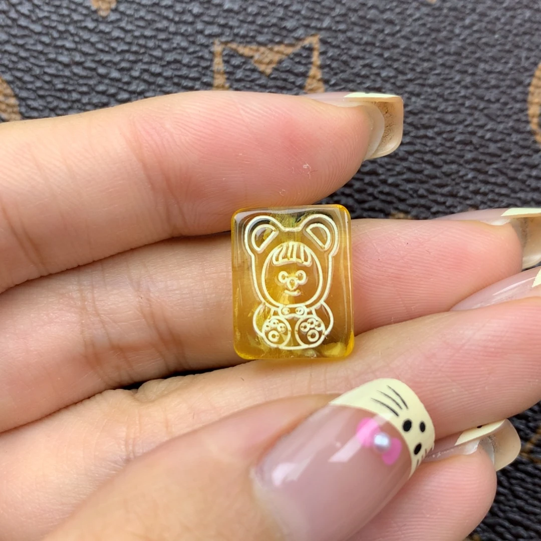 琥珀未镶嵌珠宝奇石