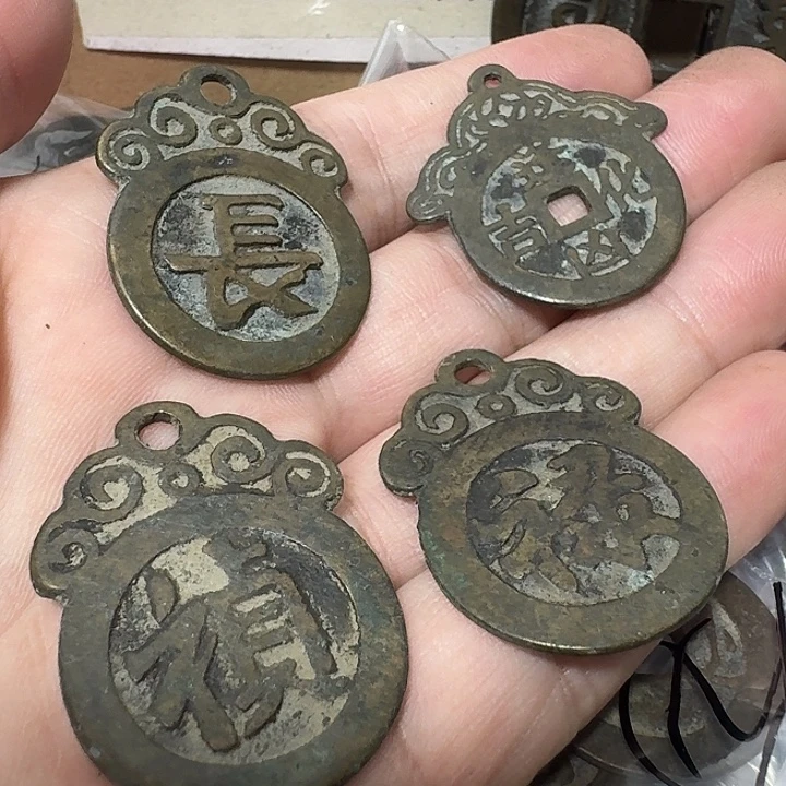 艺***馆铜现代工艺品花钱