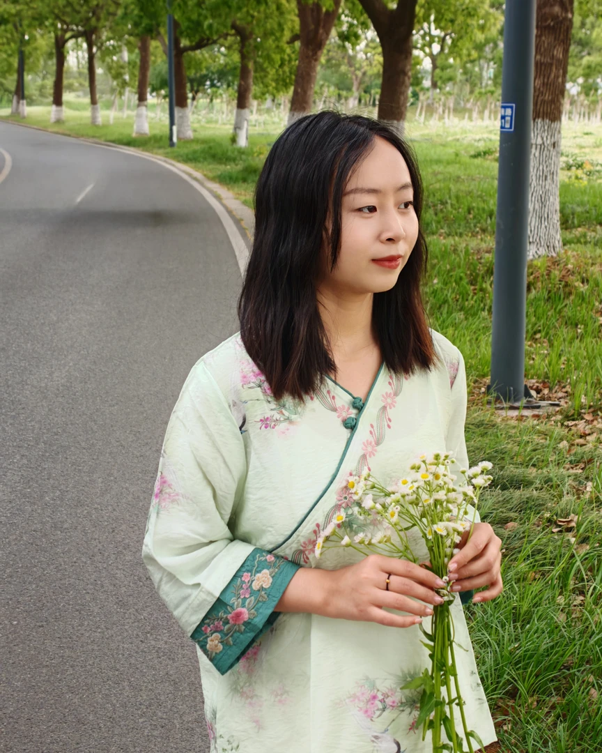 【草长莺飞】刺绣千金风薄款女装茶服天然麻料开衫春夏时尚夏季复古