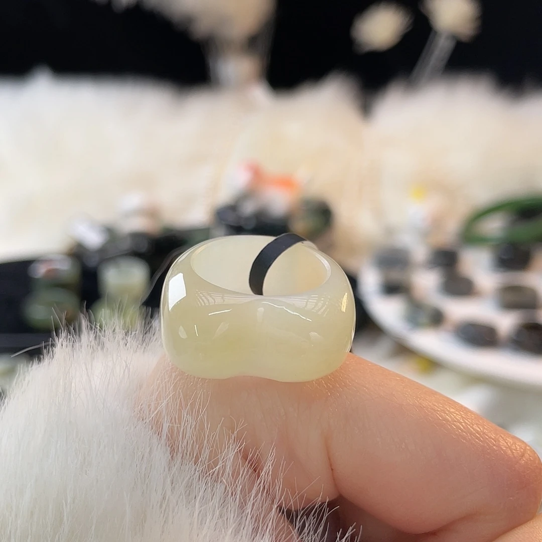 和田玉未镶嵌戒指k52糖白猫耳18.1mm