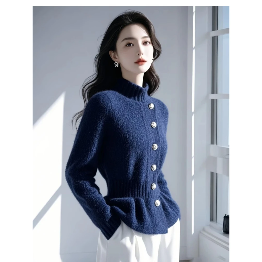 高级感超好看蓝色半高领毛衣女冬季新款收腰慵懒小香风针织上衣女