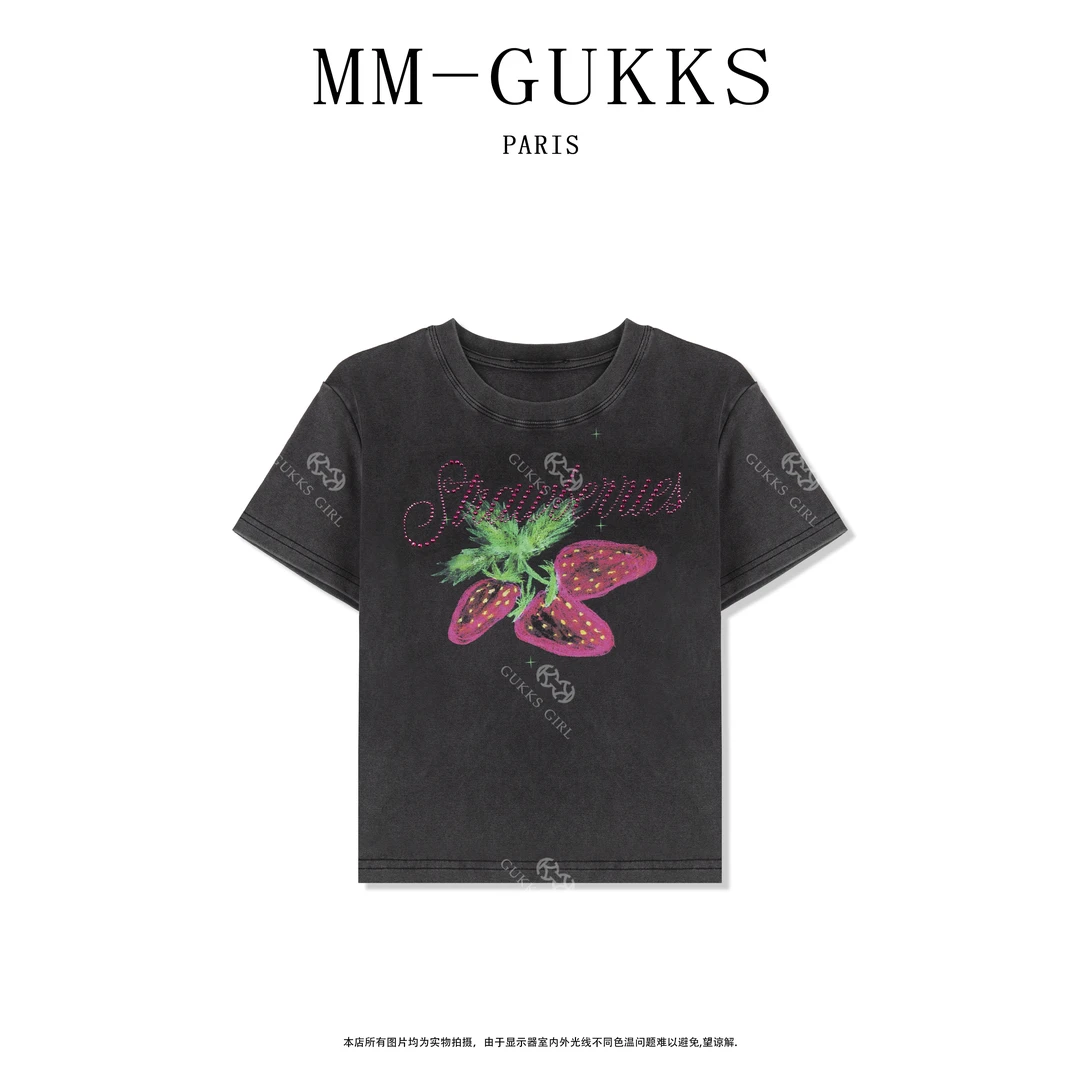 明明GUKKS『草莓文案』夏季设计师重工烫钻T恤个性上衣 T1054