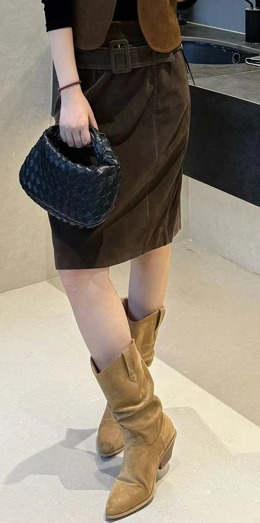 皮绒腰带半裙时装