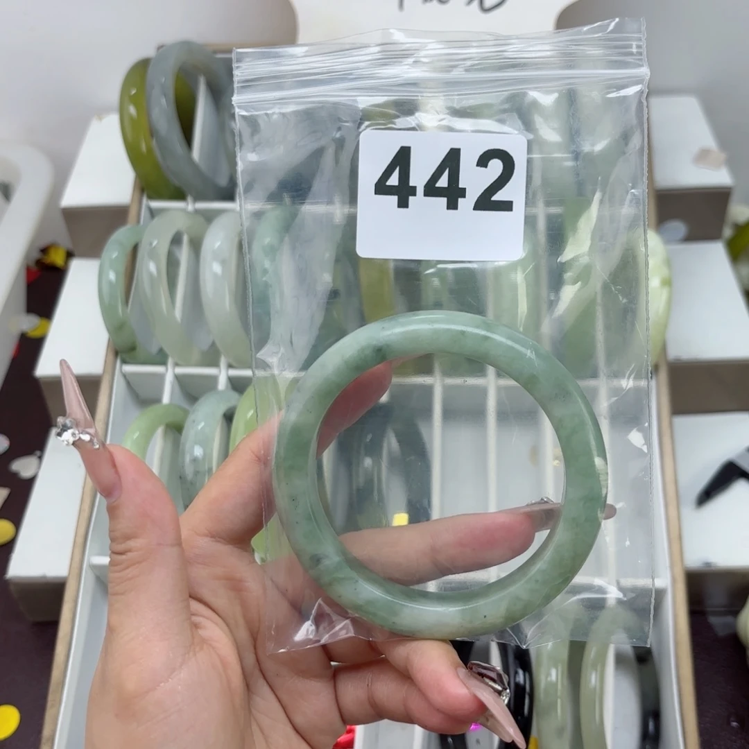 蛇纹石玉未镶嵌手镯C****.